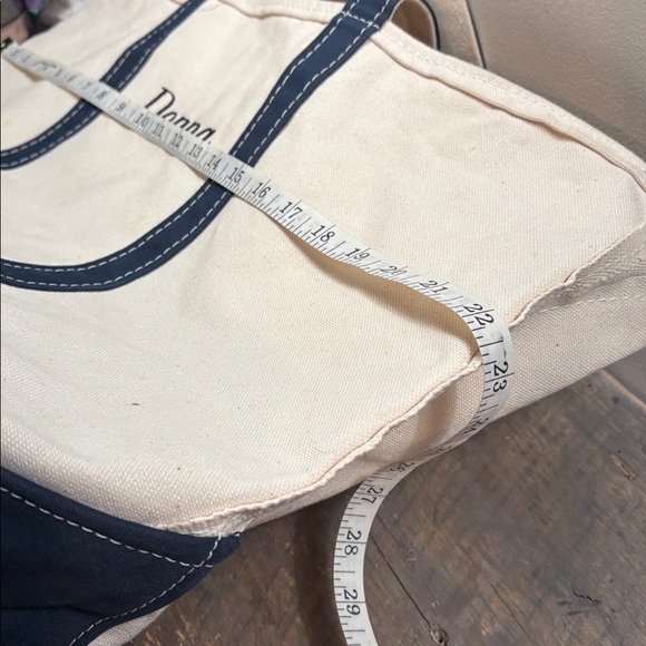 Vintage LL Bean Canvas Tote with Navy Trim zip close LARGE - Picture 5 of 16